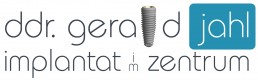 Logo Implantat im Zentrum